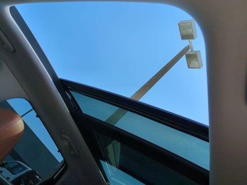 Used 2023 Kia Sorento SX Prestige image 20