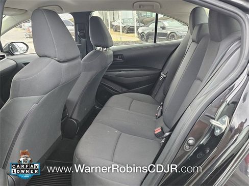 Used 2022 Toyota Corolla LE image 6