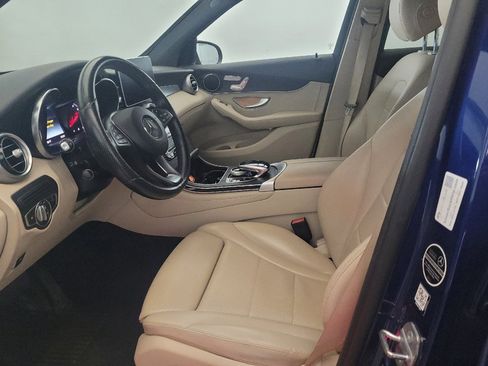 Used 2018 Mercedes-Benz GLC 300 4MATIC w/ Multimedia Package image 17