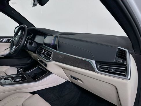 Used 2020 BMW X5 xDrive40i w/ Premium Package image 30