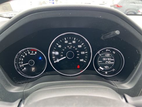 Used 2016 Honda HR-V LX image 11