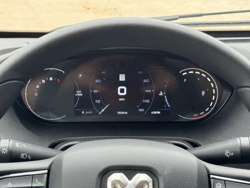 Used 2025 RAM ProMaster 2500 w/ U-Haul Equipment Group FWD image 15
