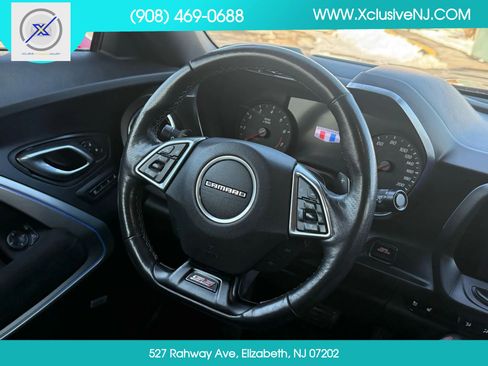 Used 2022 Chevrolet Camaro SS w/ Design Package 2 image 11