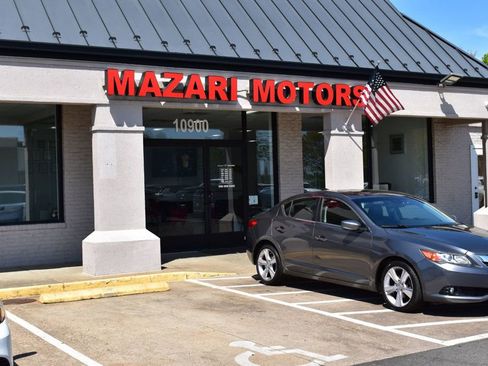 Used 2013 Acura ILX w/ Technology Package FWD image 9
