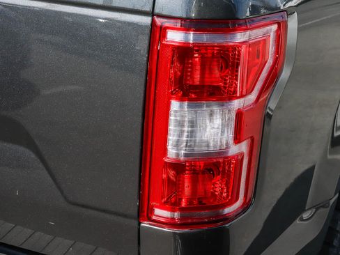 Used 2018 Ford F150 XLT w/ Equipment Group 302A Luxury image 8