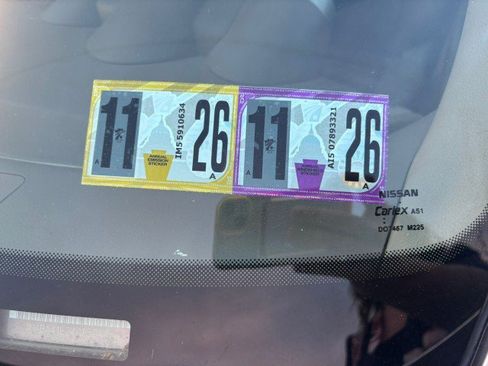 Used 2004 Nissan Maxima 3.5 SL w/ Driver Preferred Pkg image 8