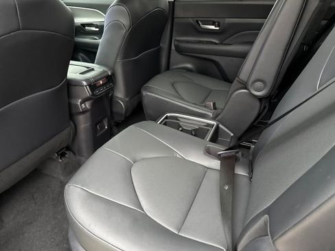 New 2026 Toyota Grand Highlander AWD image 18