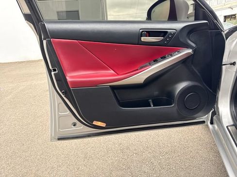 Used 2019 Lexus IS 350 AWD image 15