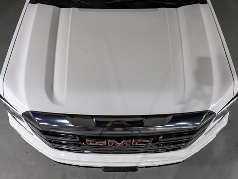 Used 2023 GMC Sierra 1500 AT4 image 39