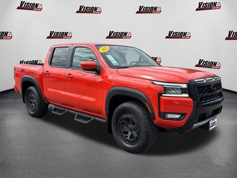 Certified 2025 Nissan Frontier PRO-4X AWD/4WD image 3
