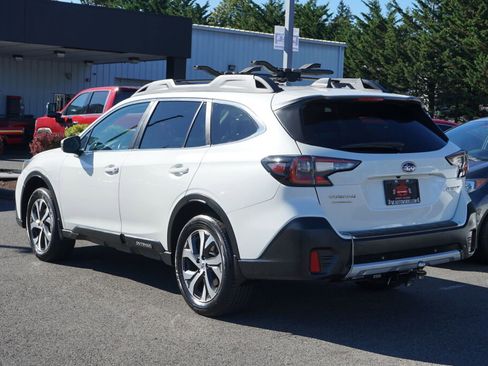 Used 2022 Subaru Outback Limited w/ Popular Package #2 image 3