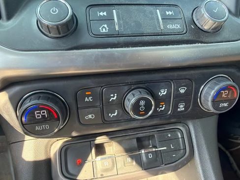 Used 2023 GMC Acadia AT4 AWD/4WD image 35