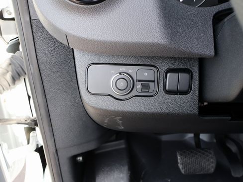 New 2025 Mercedes-Benz Sprinter 2500 image 39