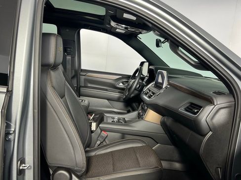 Used 2024 Chevrolet Tahoe High Country w/ Premium Package image 32