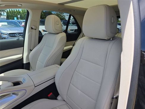 Certified 2024 Mercedes-Benz GLE 450e 4MATIC image 22