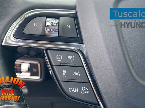 Used 2022 Lincoln Nautilus Reserve w/ Equipment Group 201A image 19