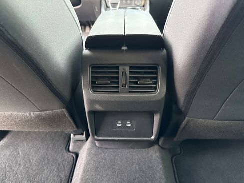 Used 2026 Nissan Rogue SV image 17