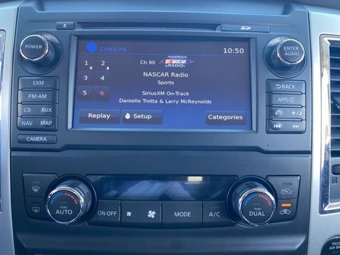 Used 2018 Nissan Titan PRO-4X image 33