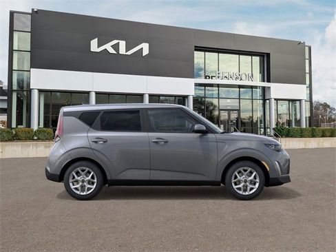 New 2025 Kia Soul LX image 8