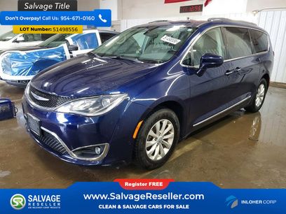 Used 2019 Chrysler Pacifica Touring-L