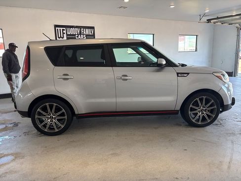Used 2019 Kia Soul ! w/ Technology Package image 24