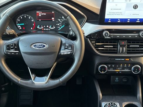 Certified 2022 Ford Escape SE w/ Convenience Package image 13