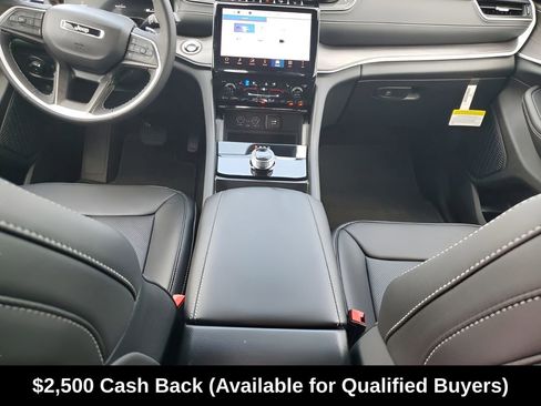 New 2025 Jeep Grand Cherokee L Limited w/ Luxury Tech Group II RWD image 38