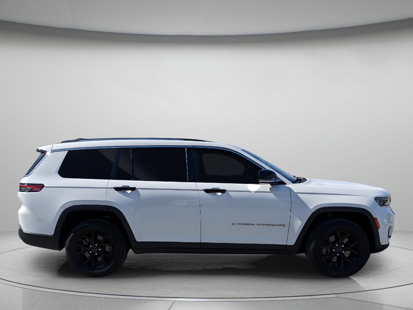 Used 2021 Jeep Grand Cherokee L Limited AWD/4WD image 9