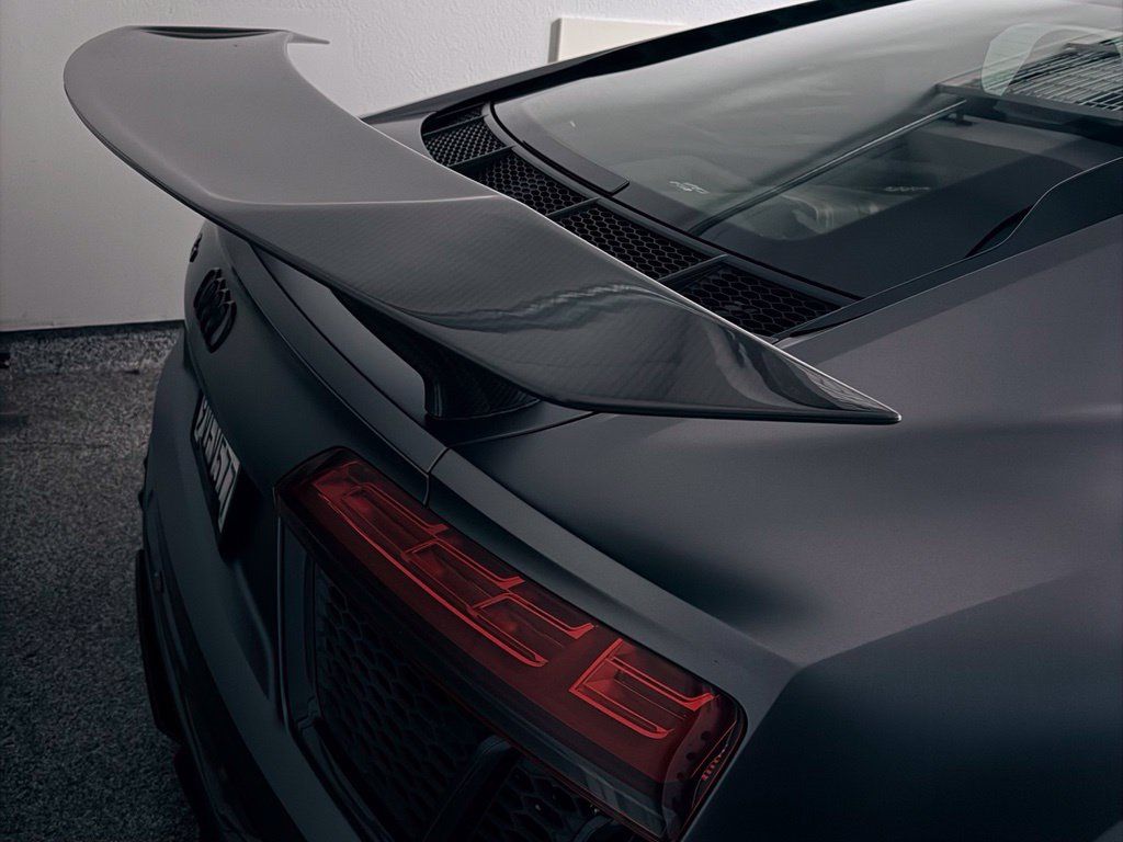 Used 2017 Audi R8 V10 w/ Carbon Exterior Package AWD/4WD image 20