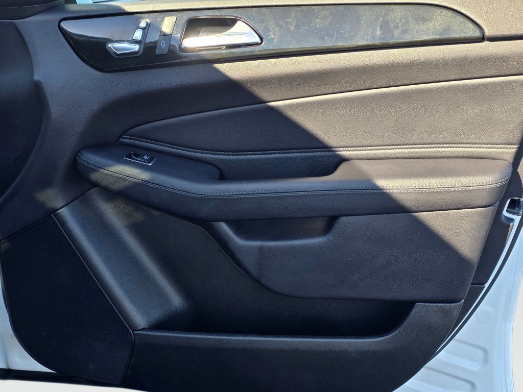 Used 2018 Mercedes-Benz GLE 350 4MATIC image 28