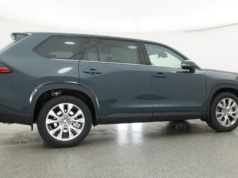 New 2026 Toyota Grand Highlander FWD image 5