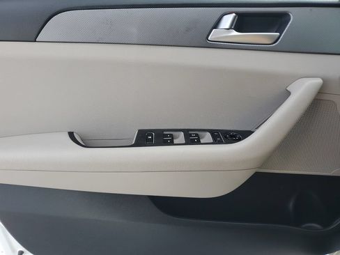 Used 2017 Hyundai Sonata SE FWD image 18