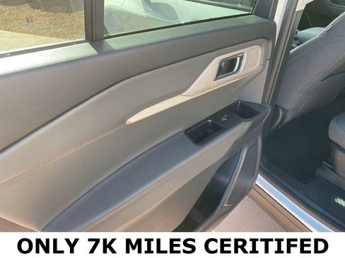 Certified 2025 Ford Explorer Active image 16