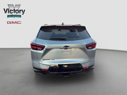 Used 2024 Chevrolet Blazer RS w/ Driver Confidence II Package image 14