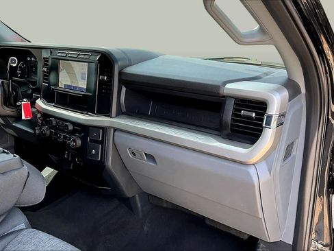 Used 2023 Ford F250 XL w/ STX Appearance Package AWD/4WD image 19