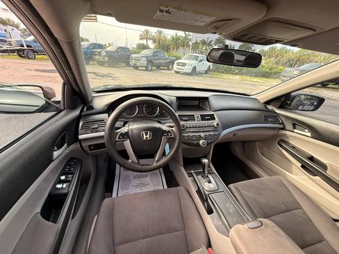 Used 2012 Honda Accord LX image 13