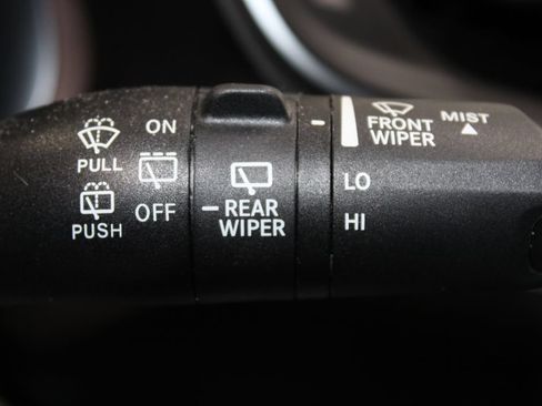 Used 2024 Jeep Grand Cherokee L Altitude AWD/4WD image 29