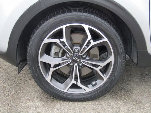 Used 2020 Kia Sportage SX image 4