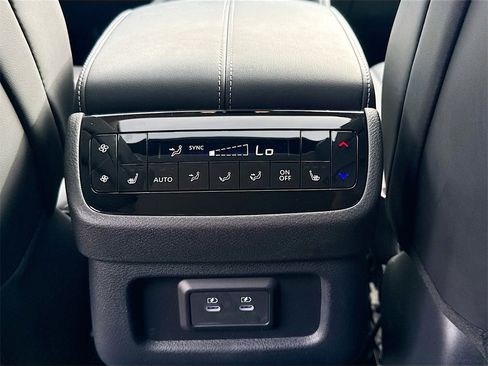 Certified 2026 INFINITI QX60 Luxe w/ Cargo Package image 28