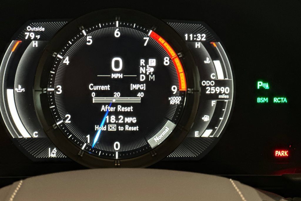 Used 2018 Lexus LC 500 Coupe w/ Performance Package RWD image 27