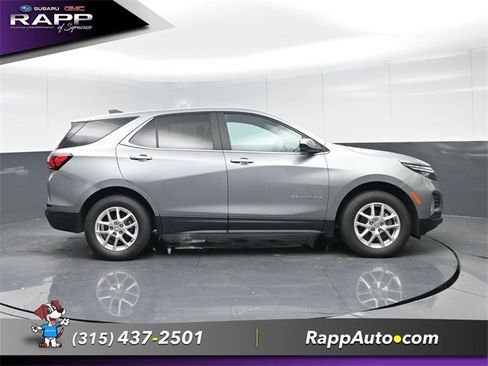 Used 2023 Chevrolet Equinox LT image 3