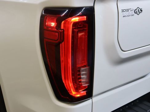 Used 2019 GMC Sierra 1500 AT4 w/ AT4 Premium Package AWD/4WD image 22