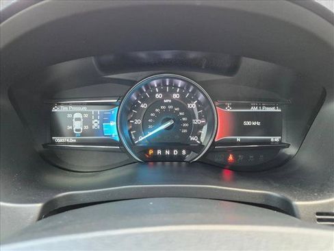Used 2019 Ford Explorer Limited w/ Ford Safe & Smart Package FWD image 12