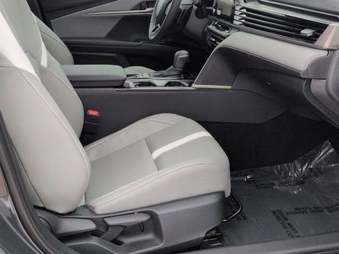 Used 2026 Toyota Camry SE image 27