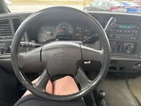 Used 2005 Chevrolet Silverado 1500 LS w/ Light Duty Power Package AWD/4WD image 18