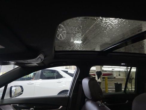 Used 2024 Cadillac XT6 Premium Luxury w/ Technology Package AWD/4WD image 14