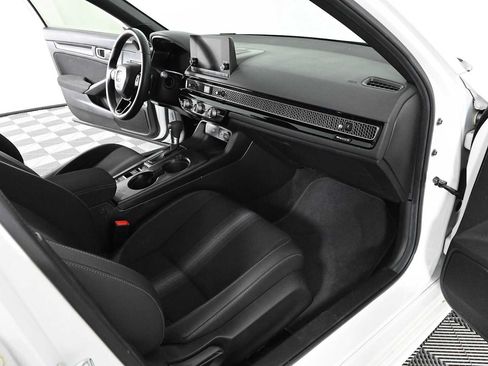 Used 2024 Honda Civic Sport image 9