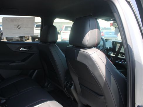 New 2026 Chevrolet Equinox ACTIV w/ Convenience Package III FWD image 31