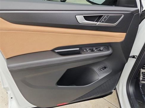 New 2026 Volkswagen Atlas Cross Sport SEL R-Line image 12