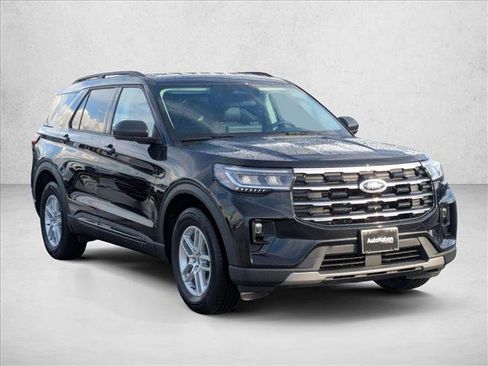 New 2026 Ford Explorer Active w/ Active Comfort Package image 7